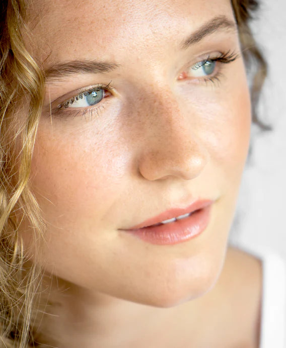 Natural Almond Mascara